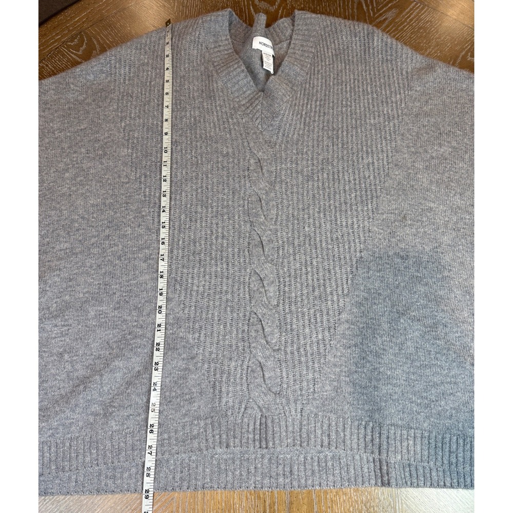 Nordstrom Grey Wool Cashmere Cable Knit V-Neck Poncho Sweater One Size - Picture 8 of 8